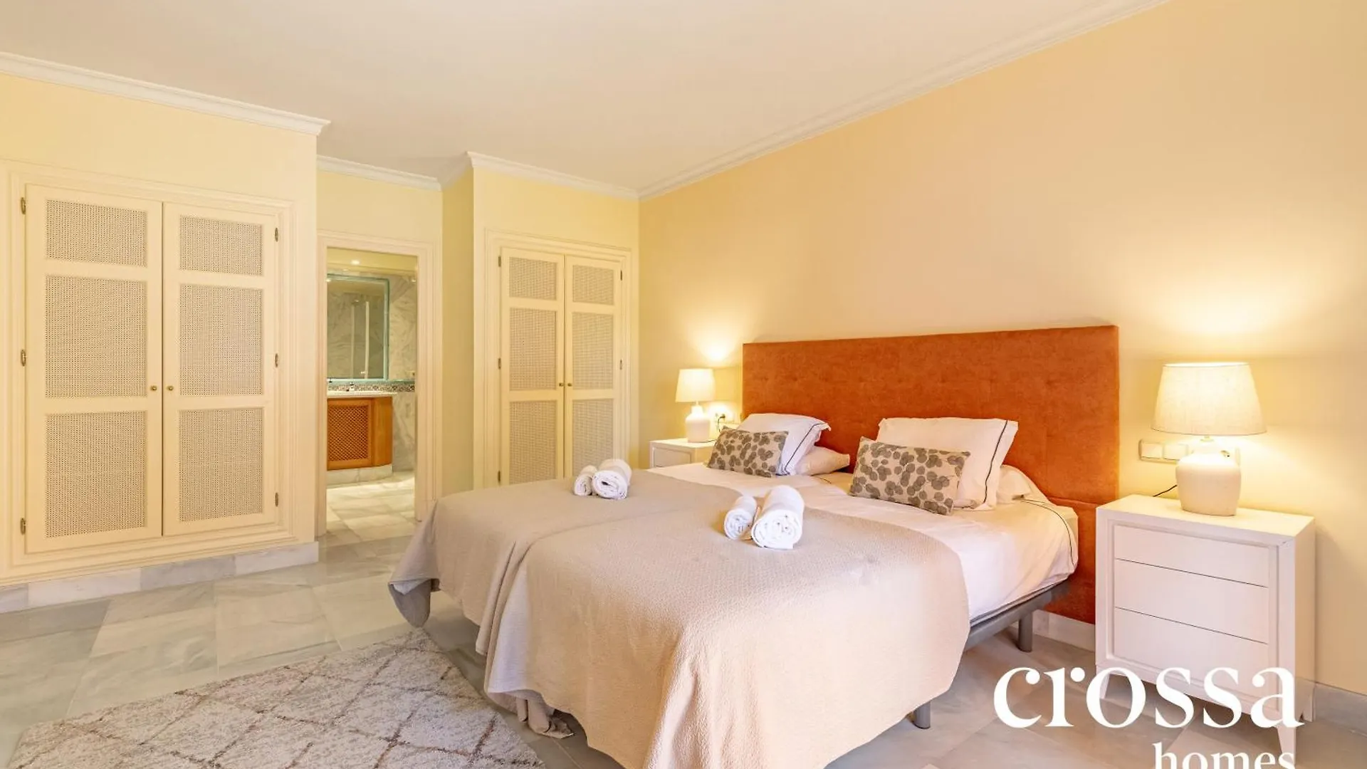 Elegant Golf Apt, Peace, Pool, Panoramic Views Malaga Apartment